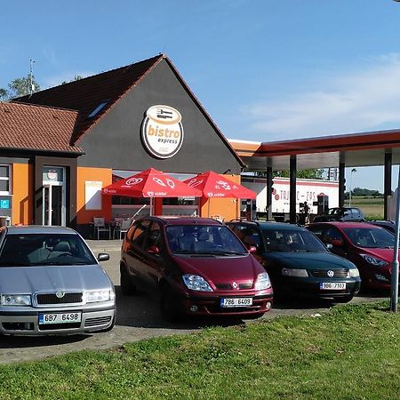 Bed and Breakfast Bed & Parking Eurobit Hrusky  Exterior foto