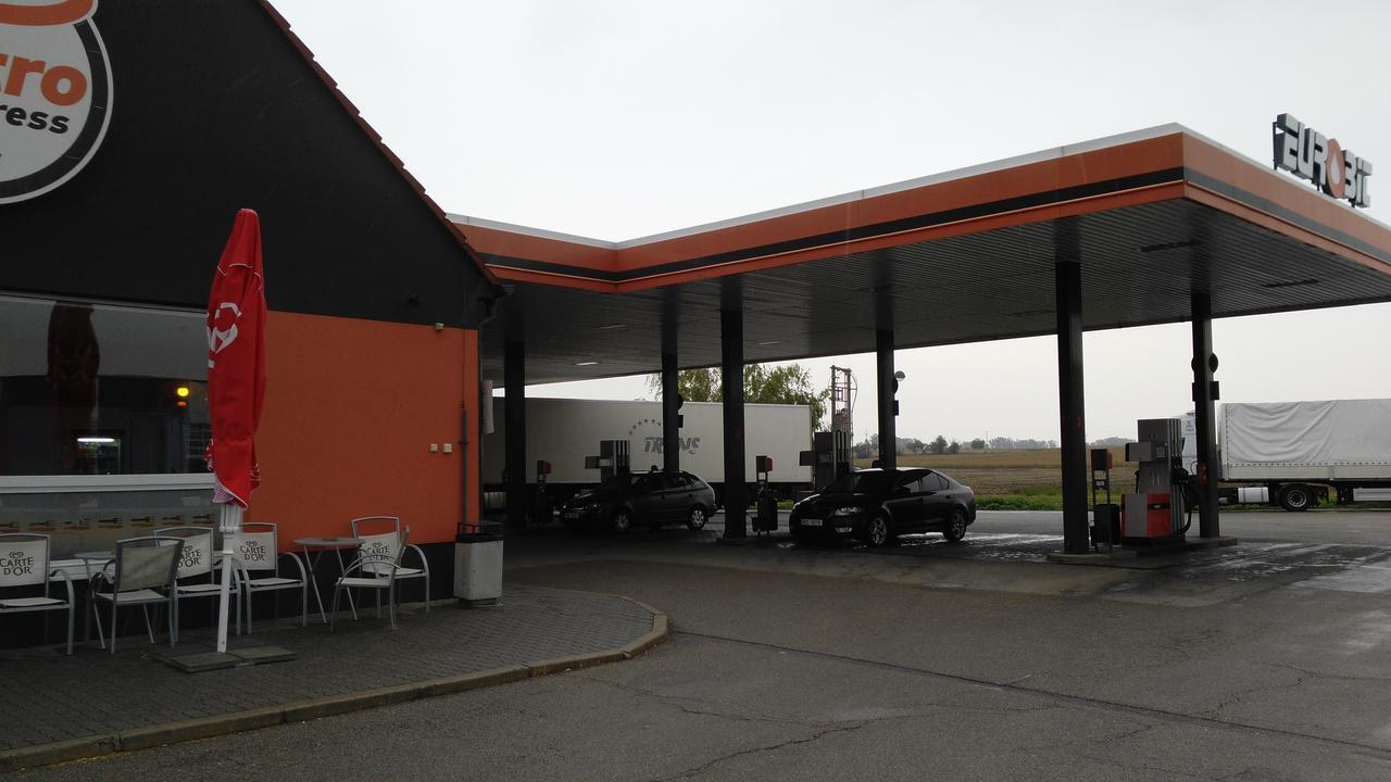 Bed and Breakfast Bed & Parking Eurobit Hrusky  Exterior foto