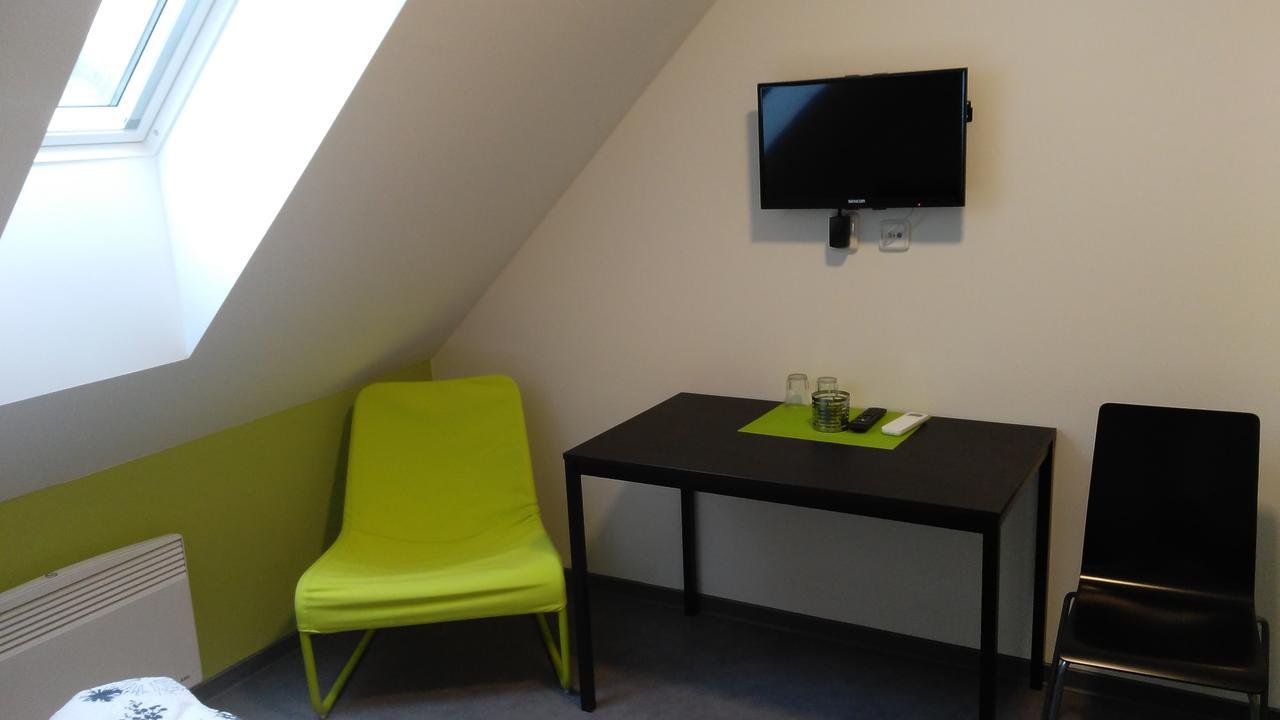 Bed and Breakfast Bed & Parking Eurobit Hrusky  Exterior foto